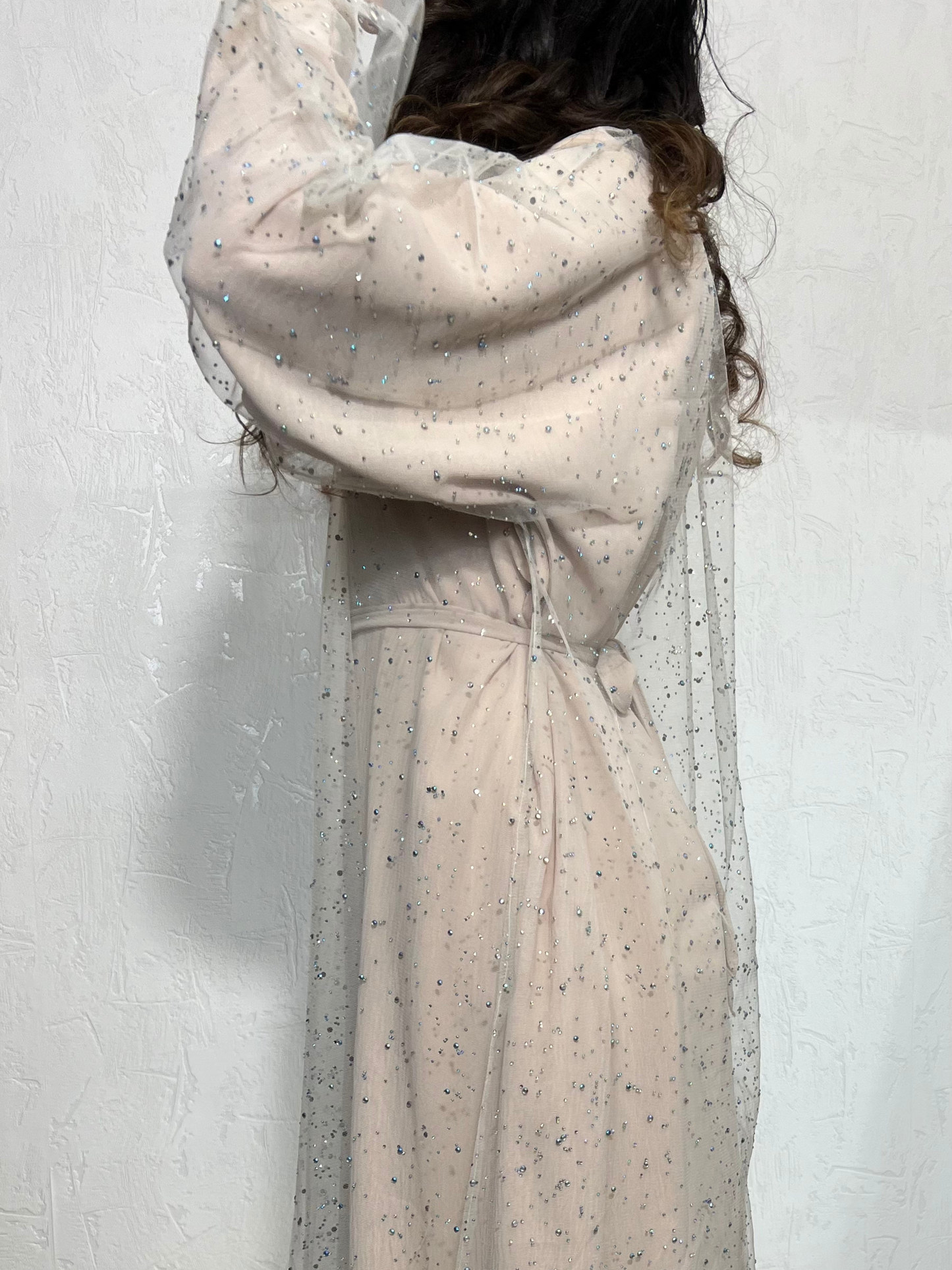 Abaya Dubaï beige / rose / nude à strass