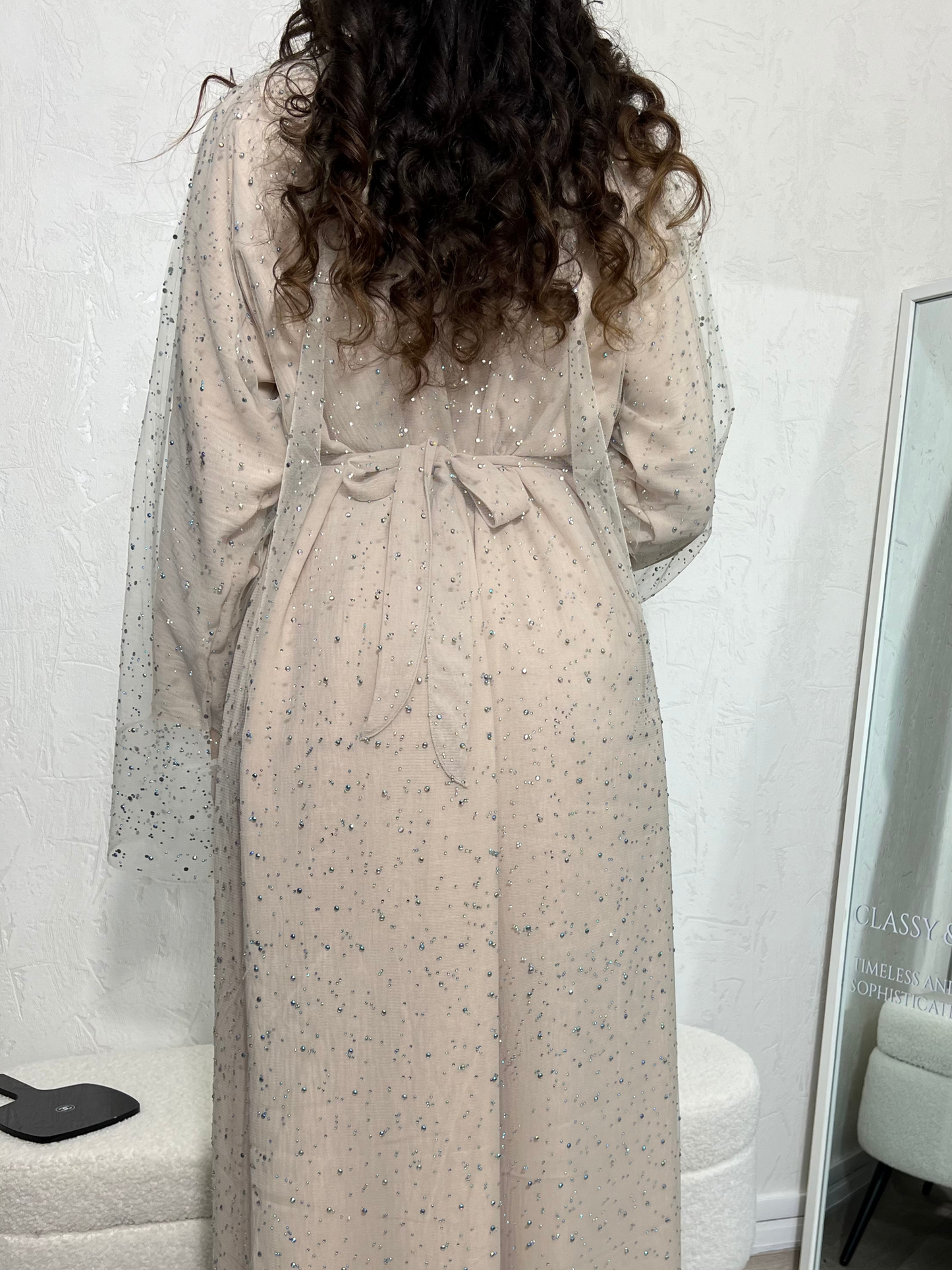 Abaya Dubaï beige / rose / nude à strass