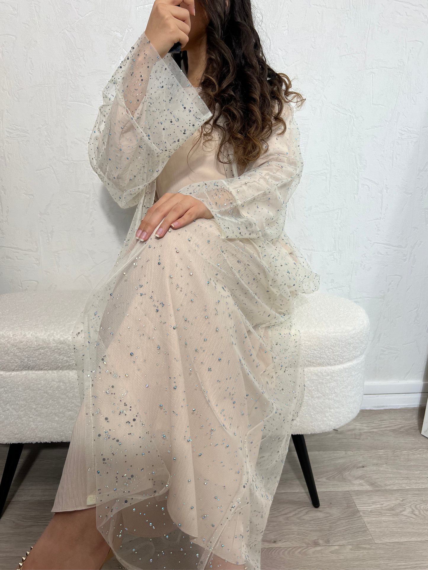 Abaya Dubaï beige / rose / nude à strass