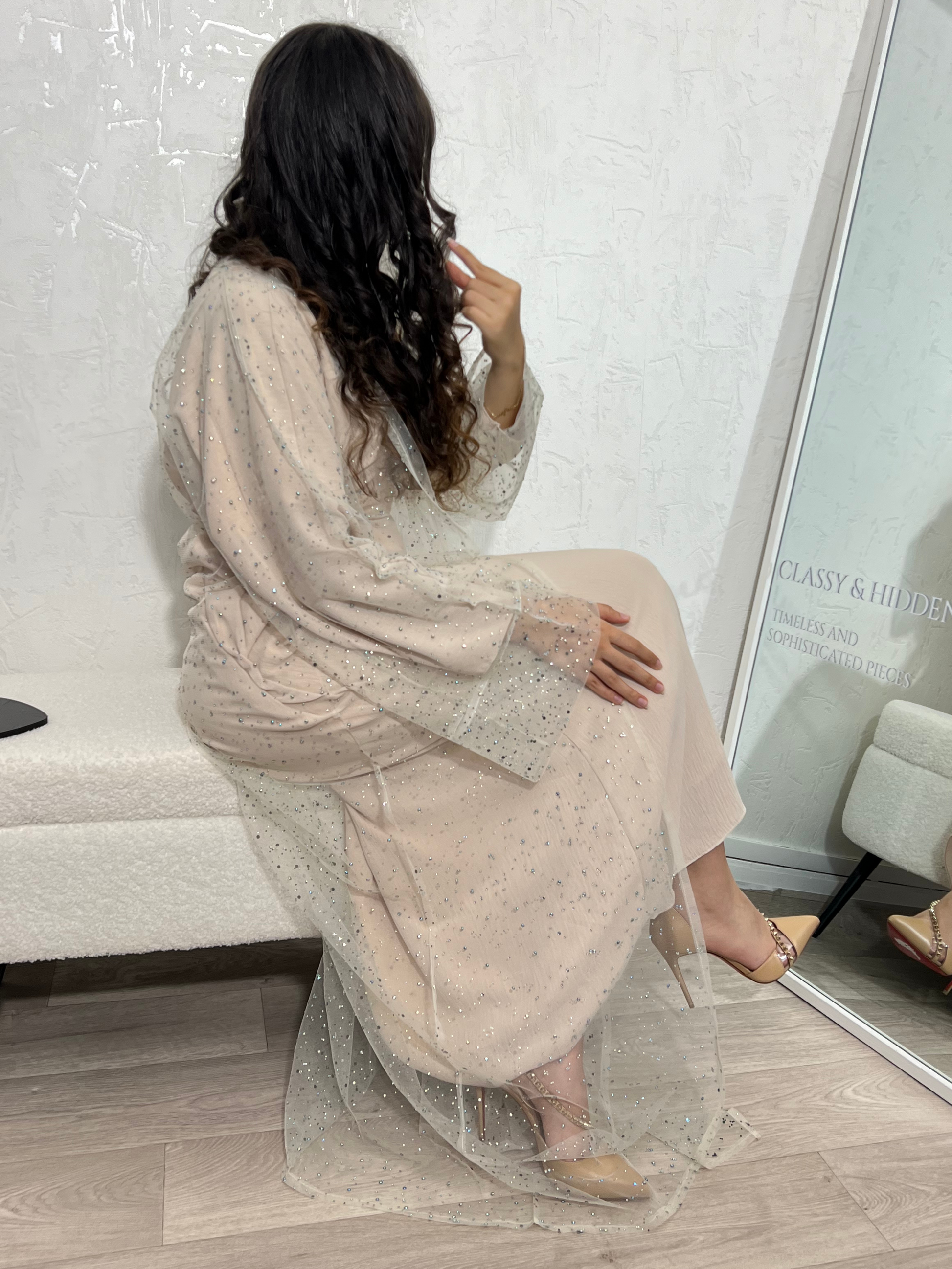 Abaya Dubaï beige / rose / nude à strass