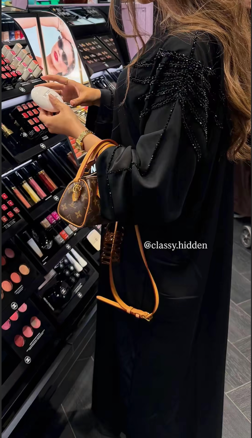 Layl Abaya