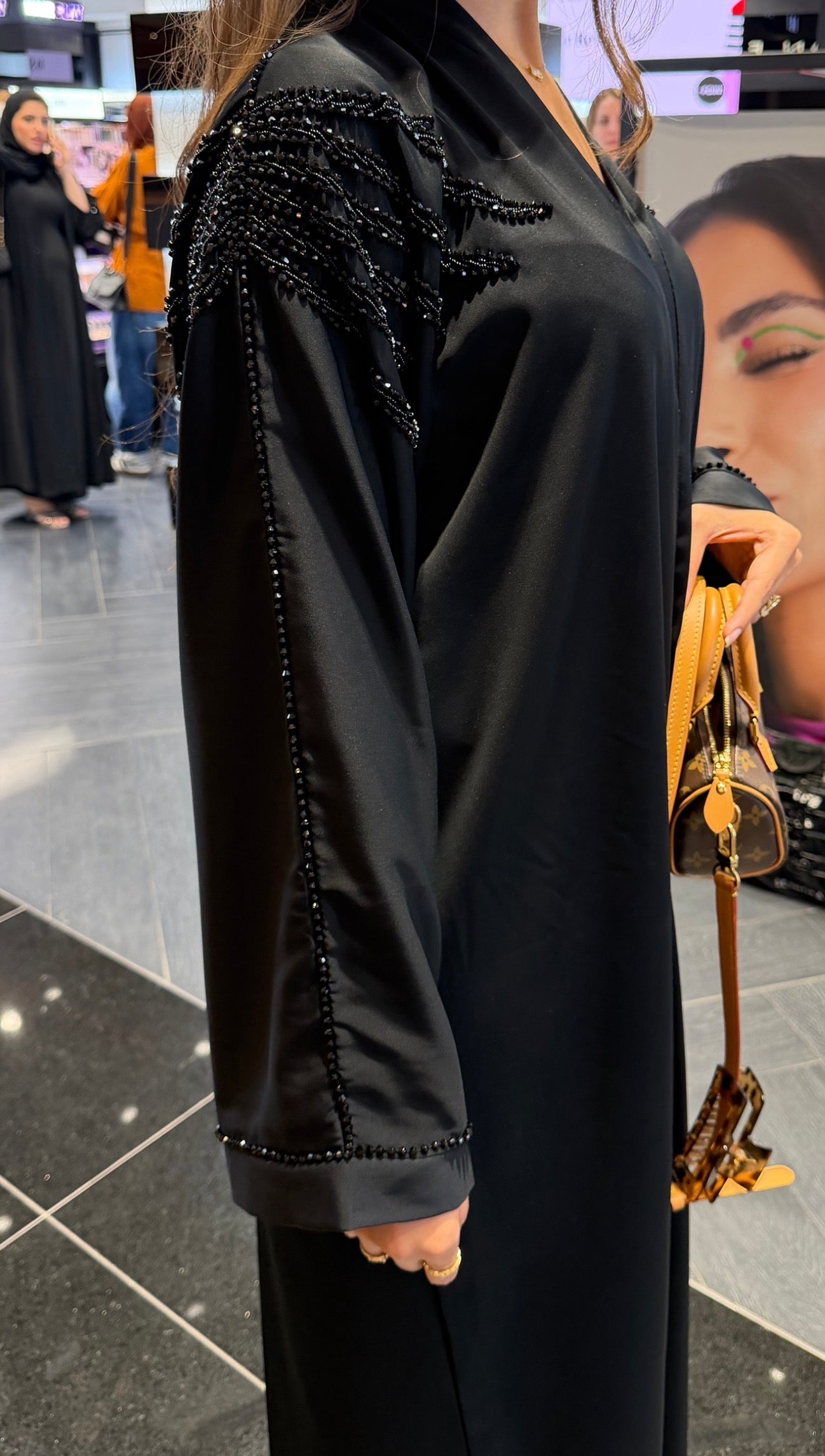 Layl Abaya