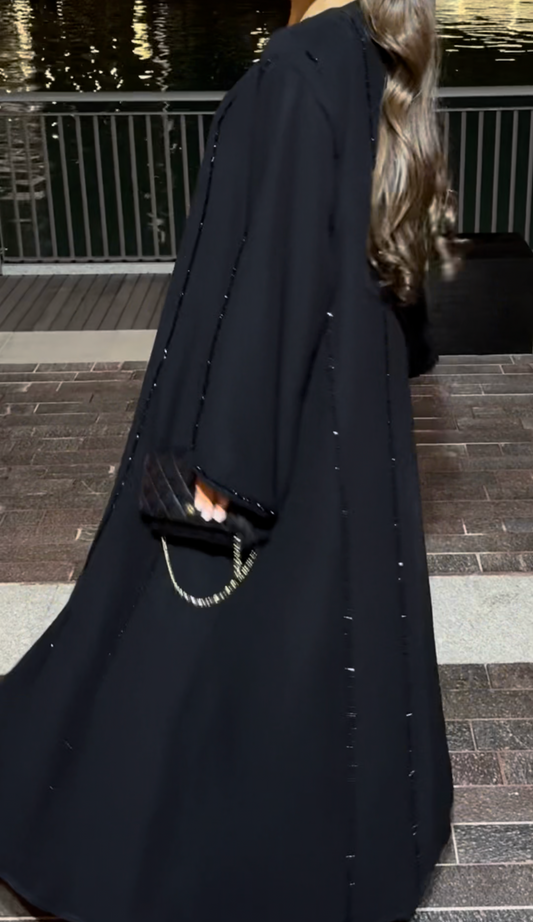 Abaya noire à strass et perles