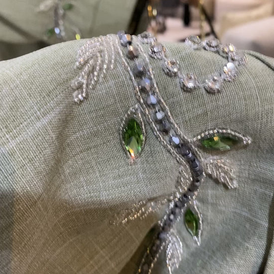 Abaya Dubaï verte manches ornées de perles 